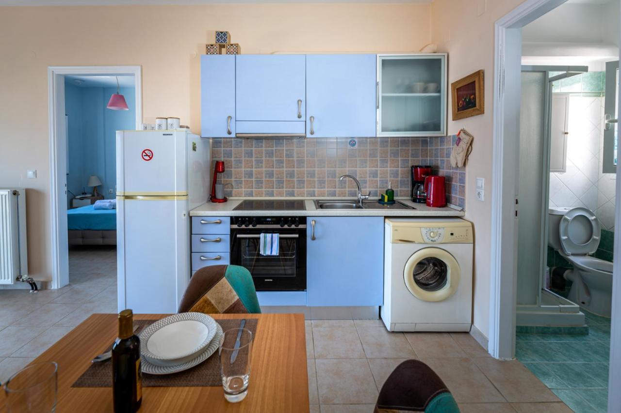 Antigone Apartments Argostoli Екстер'єр фото