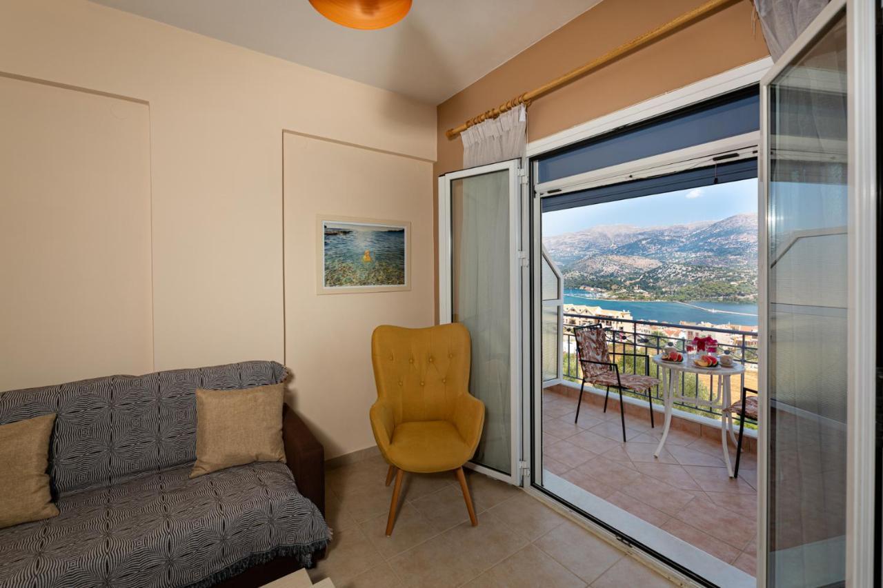 Antigone Apartments Argostoli Екстер'єр фото