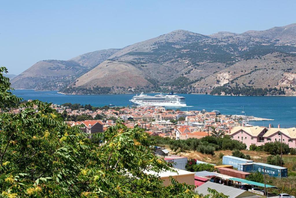 Antigone Apartments Argostoli Екстер'єр фото