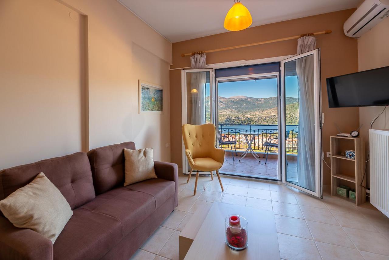 Antigone Apartments Argostoli Екстер'єр фото