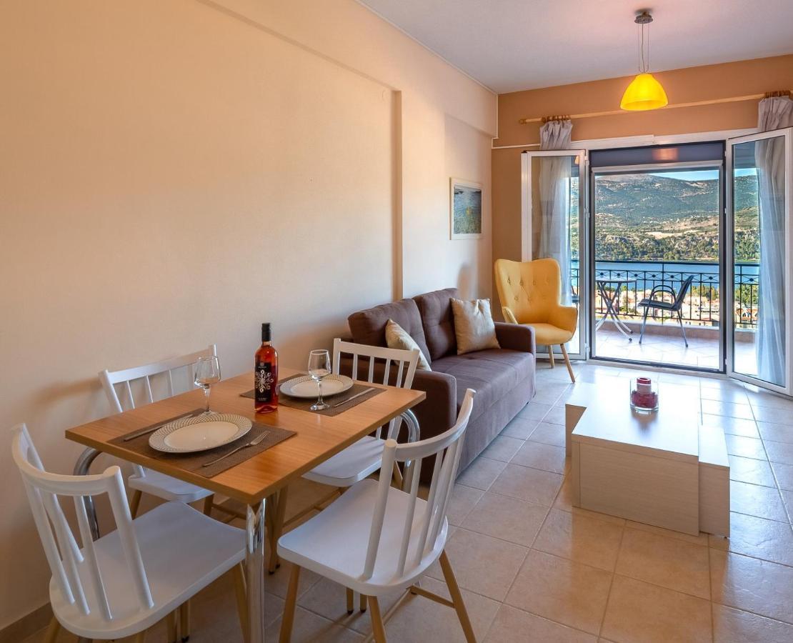 Antigone Apartments Argostoli Екстер'єр фото