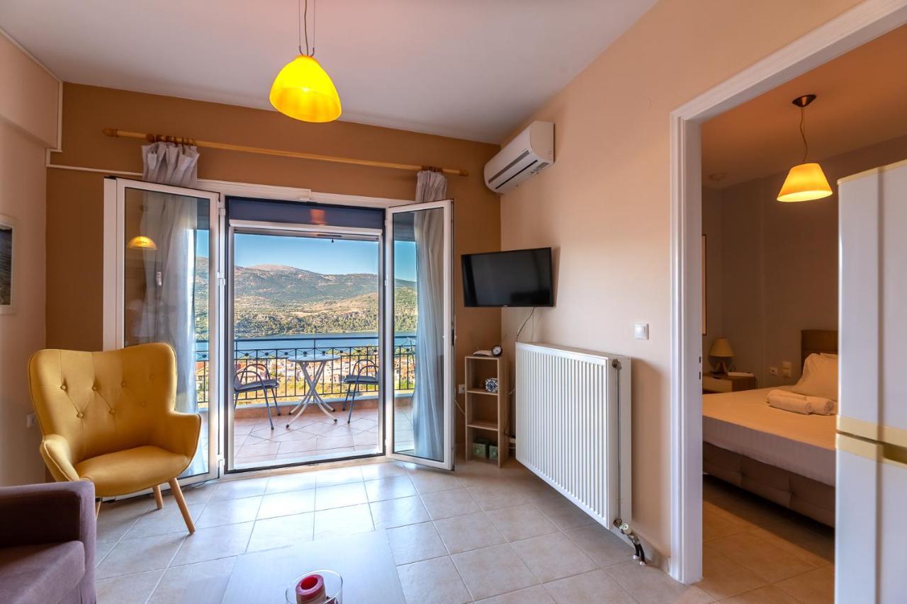 Antigone Apartments Argostoli Екстер'єр фото