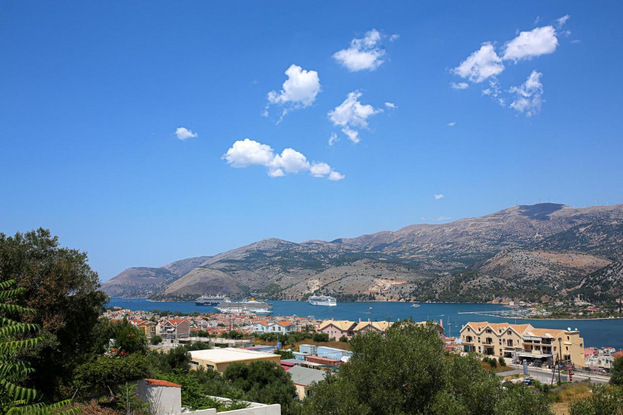 Antigone Apartments Argostoli Екстер'єр фото