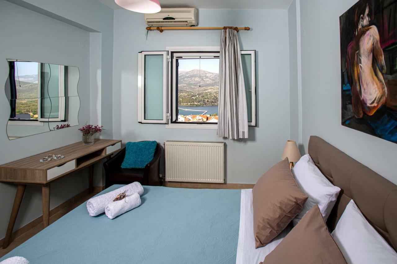 Antigone Apartments Argostoli Екстер'єр фото