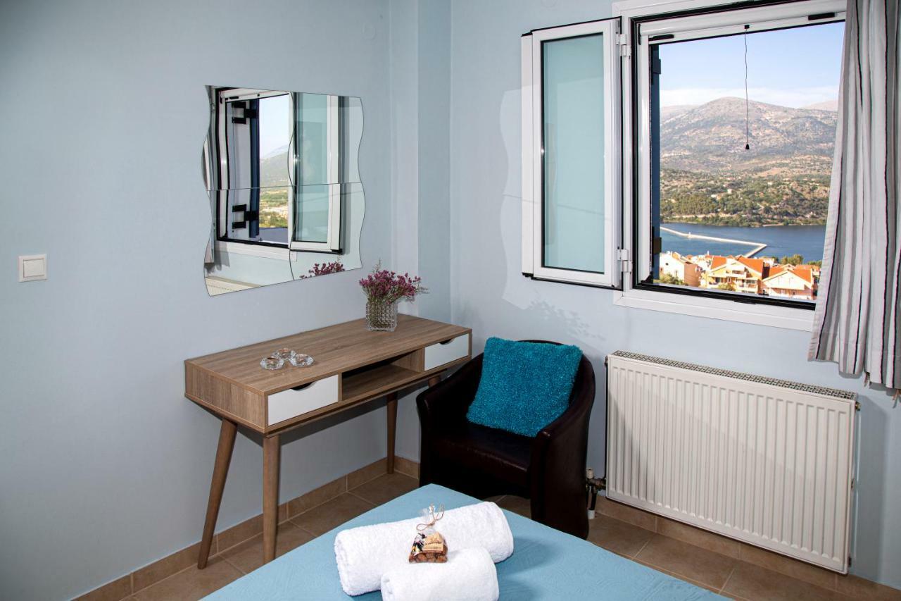 Antigone Apartments Argostoli Екстер'єр фото