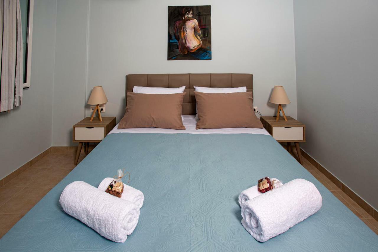 Antigone Apartments Argostoli Екстер'єр фото
