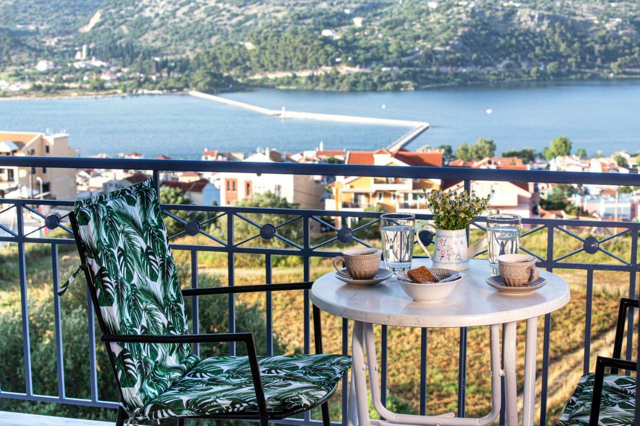 Antigone Apartments Argostoli Екстер'єр фото