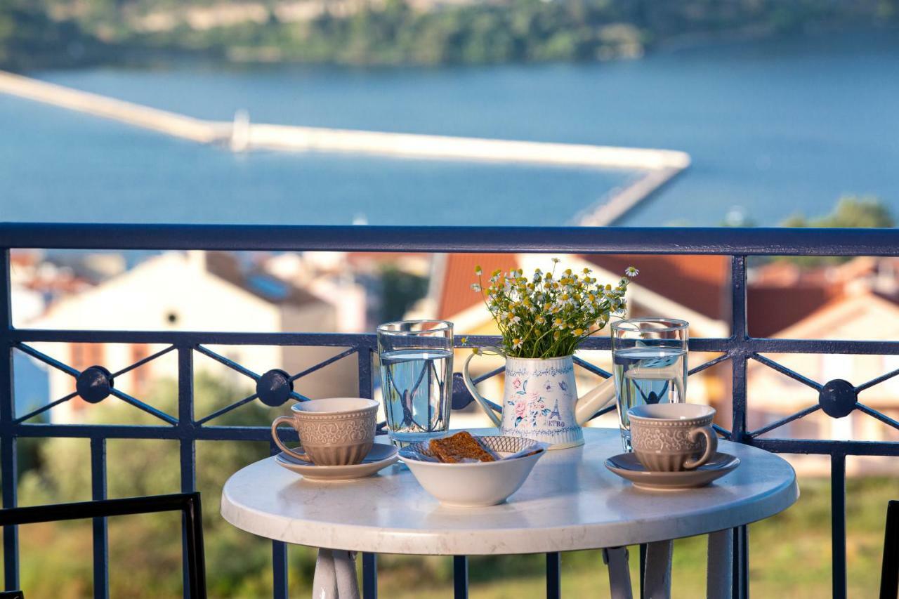 Antigone Apartments Argostoli Екстер'єр фото
